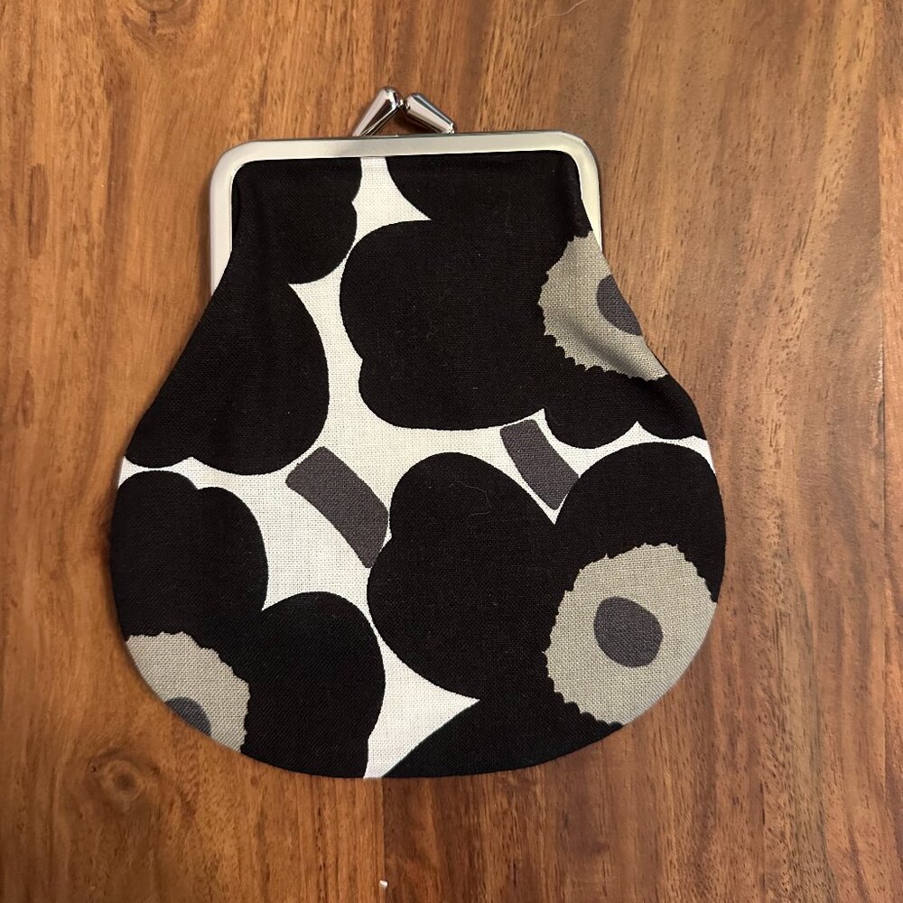 Marimekko Black White Floral Kiss-Lock Clutch